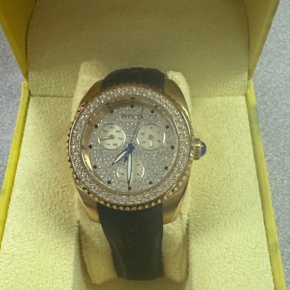 Invicta Accessories - Invicta Gold and Black Chronograph Watch